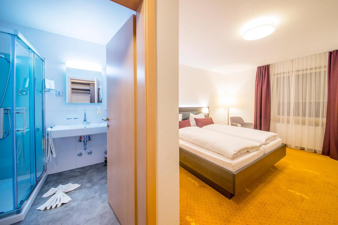 Nuernberger Hof 3*